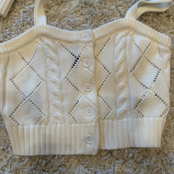 Katie J NYC White Cable Knit Sweater Top and Sweater set - Picture 1 of 6
